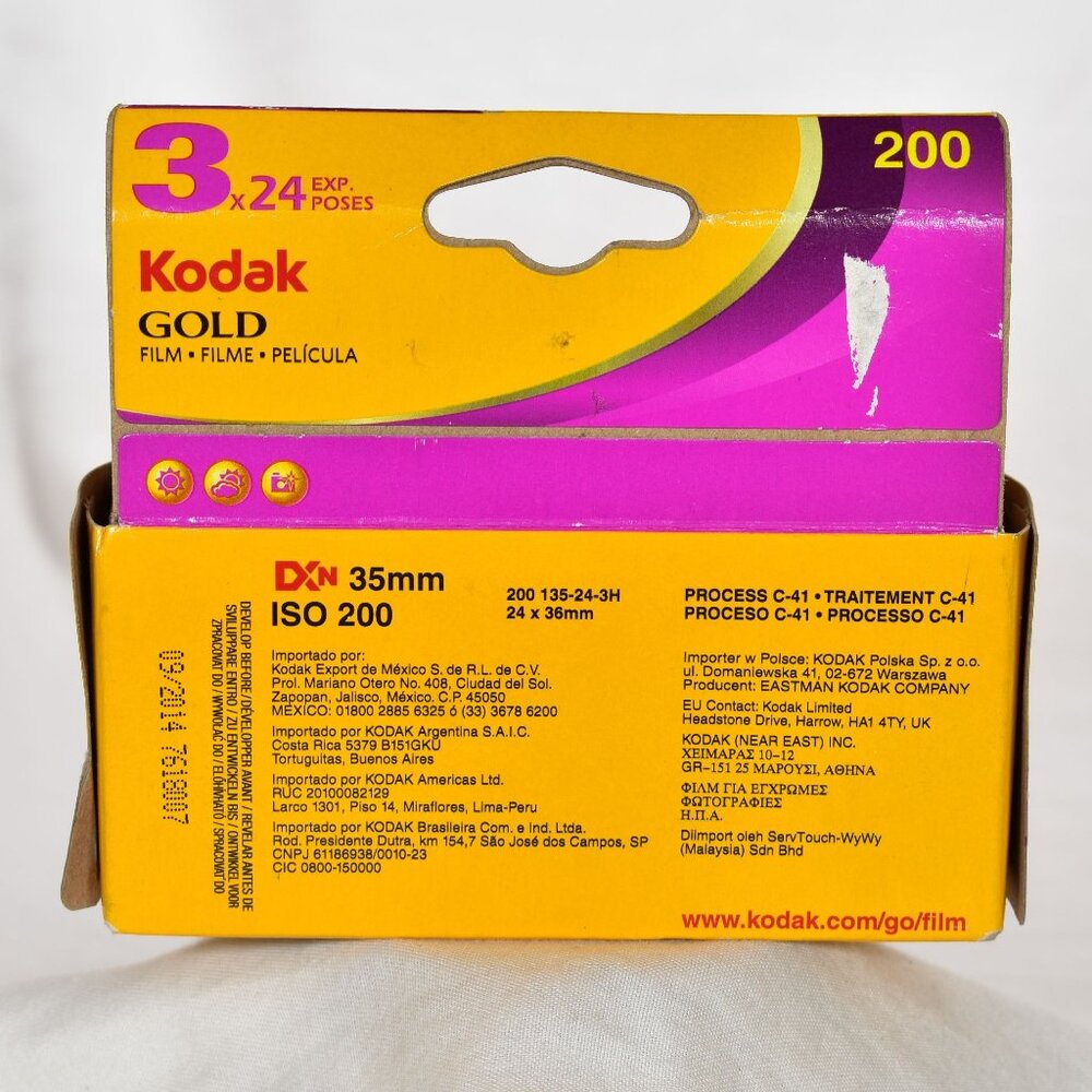 Kodak Gold 200 35mm Film 3-Pack 24 Exposures Expired 2014 Lomo Photography - Picture 3 of 6
